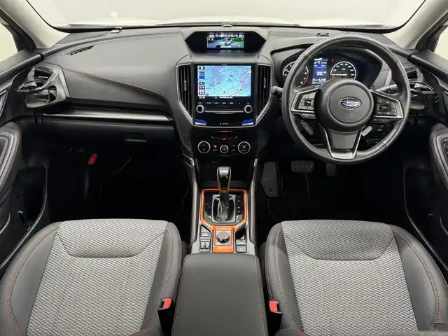 スバル フォレスター X－ブレイク 三重県 2018(平30)年 3.1万km クリスタルホワイトP 2.5L ガソリン/フルタイム4WD/MTモード付フロアCVT/純正 8インチナビ CN-LR840D/（FM/AM/SD/iPod/TV/USB/Bluetooth/MEMORY MUSIC/CD/DVD/HDMI/VTR/CarPlay/AndroidAuto）/リヤビューモニター＆サイドビューモニター/ドライブレコーダー前方/ETC/EyeSight/・プリクラッシュブレーキ/・アクティブレーンキープ/・AT誤発進/誤後進抑制制御/・車線逸脱警報＆ふらつき警報/・全車速追従機能付クルコン/・先行車発進お知らせ機能/・後退時ブレーキサポート（パーキングセンサー）/・スバルリヤビークルディテクション（SRVD：後側方警戒支援システム）/装備/・撥水ハーフレザーシート/・8wayパワーシート（Dメモリー付/N）/・シートヒーター（D/N/2nd左右）/・ステアリングヒーター/・パドルシフト/・オートライト＆ワイパー/・ステアリング連動LEDヘッドランプ（SRH）/・ルーフレール/・左右独立オートエアコン/・電子パーキングブレーキ/・パドルシフト/・ステアリングスイッチ/・保/取/ナビ取/・純正17inAW/フェンダー・サイドドア・バックドア各ガーニッシュ（社外品）/など
