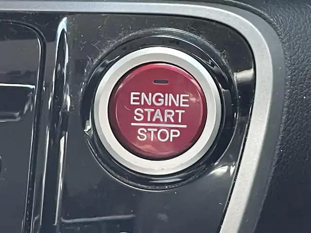 ホンダ Ｎ ＢＯＸ カスタム G ターボパッケージ 滋賀県 2012(平24)年 8.2万km クリスタルブラックパール ●ALPINEナビ/（フルセグ/CD/DVD/Bluetooth）/●クルーズコントロール/●LEDライト/●オートライト/●両側電動スライドドア/●革巻きステアリング/●ステアリングスイッチ/●パドルシフト/●電動格納ウインカーミラー/●ETC/●プッシュスタート/●スマートキー/●スペアキー１本/●横滑り防止装置/●純正15インチアルミホイール/●保証書/●取扱説明書