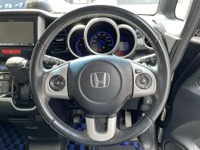 ホンダ Ｎ ＢＯＸ カスタム G ターボパッケージ 滋賀県 2012(平24)年 8.2万km クリスタルブラックパール ●ALPINEナビ/（フルセグ/CD/DVD/Bluetooth）/●クルーズコントロール/●LEDライト/●オートライト/●両側電動スライドドア/●革巻きステアリング/●ステアリングスイッチ/●パドルシフト/●電動格納ウインカーミラー/●ETC/●プッシュスタート/●スマートキー/●スペアキー１本/●横滑り防止装置/●純正15インチアルミホイール/●保証書/●取扱説明書