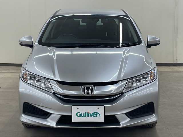 ホンダ グレイス ハイブリッド LX 道央・札幌 2015(平27)年 16万km アラバスターシルバーメタリック 4WD/社外SDナビ/DVD・CD・BT/フルセグTV/クルーズコントロール/車外カメラ（バック・フロント）/ETC/クリアランスソナー/シートヒーター/ECONモード/純正フロアマット/スマートキー/スペアキー（2本）/保証書