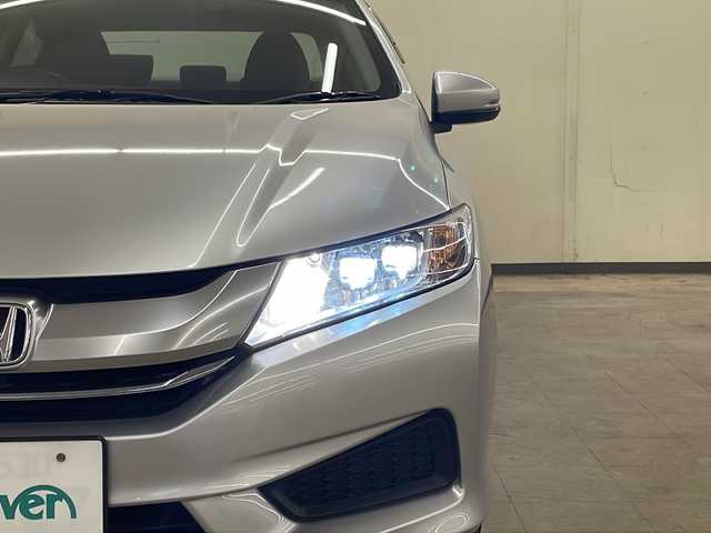 ホンダ グレイス ハイブリッド LX 道央・札幌 2015(平27)年 16万km アラバスターシルバーメタリック 4WD/社外SDナビ/DVD・CD・BT/フルセグTV/クルーズコントロール/車外カメラ（バック・フロント）/ETC/クリアランスソナー/シートヒーター/ECONモード/純正フロアマット/スマートキー/スペアキー（2本）/保証書