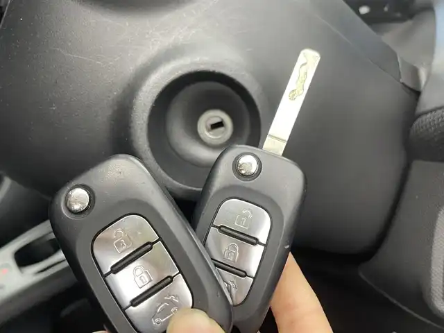 スマート ＭＣＣ スマート フォーフォー BRABUS エクスクルーシブ 群馬県 2019(平31)年 2.3万km 青Ⅱ ガラスルーフ　パドルシフト　９インチフローティングナビ　ドラレコ　ステアリングスイッチ　クリアランスソナー　クルーズコントロール　バックカメラ　キーレス　本革シート　MTモード付AT　後方コーナーセンサー　DN席シートヒーター/　