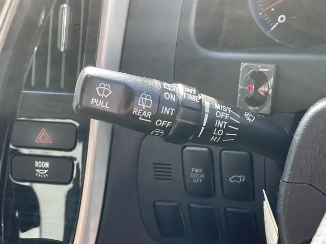 トヨタ アルファード Ｖ MS プラチナセレクション 宮崎県 2006(平18)年 7.3万km ホワイトパールマイカ 純正ナビ「NHDN-W56」/(AM.FM.AUX.DVD.CD)/バックカメラ/両側パワースライドドア/ETC/コーナーセンサー/サンルーフ/オートライト/ダブルオートエアコン/電格ミラー/リモコンキー/ステアリングスイッチ/パワーウィンドウ/パワーステアリング