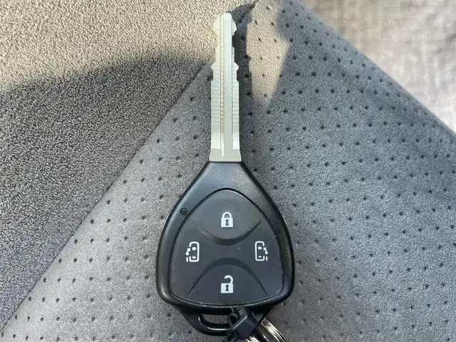 トヨタ アルファード Ｖ MS プラチナセレクション 宮崎県 2006(平18)年 7.3万km ホワイトパールマイカ 純正ナビ「NHDN-W56」/(AM.FM.AUX.DVD.CD)/バックカメラ/両側パワースライドドア/ETC/コーナーセンサー/サンルーフ/オートライト/ダブルオートエアコン/電格ミラー/リモコンキー/ステアリングスイッチ/パワーウィンドウ/パワーステアリング