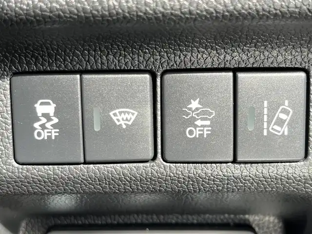 ホンダ フリード＋ ハイブリット クロスター ホンダセンシング 奈良県 2022(令4)年 2.1万km シルバーミストグリーンM 純正SD８インチナビ(VXM-VFNi)/フルセグＴＶ/CD/DVD/iPod/BT/バックカメラ　/両側パワースライドドア　/ドライブレコーダー　/追従型クルーズコントロール　/ハーフレザーシート　/シートヒーター　/ビルトインＥＴＣ　/ルーフレール/ルーフキャリア　/ＬＥＤヘッドライト/オートライト/ホンダセンシング/スマートキー/AAC/ワンオーナー