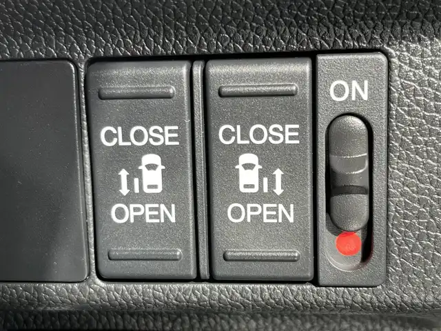 ホンダ フリード＋ ハイブリット クロスター ホンダセンシング 奈良県 2022(令4)年 2.1万km シルバーミストグリーンM 純正SD８インチナビ(VXM-VFNi)/フルセグＴＶ/CD/DVD/iPod/BT/バックカメラ　/両側パワースライドドア　/ドライブレコーダー　/追従型クルーズコントロール　/ハーフレザーシート　/シートヒーター　/ビルトインＥＴＣ　/ルーフレール/ルーフキャリア　/ＬＥＤヘッドライト/オートライト/ホンダセンシング/スマートキー/AAC/ワンオーナー