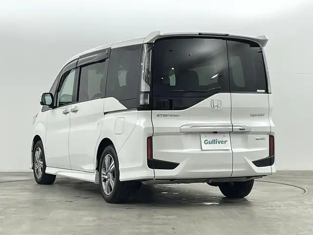 ホンダ ステップワゴン スパーダ eHEV G EXホンダS 福島県 2021(令3)年 2.1万km プラチナホワイトパール ホンダセンシング/・衝突軽減ブレーキ/・路外逸脱抑制/・アダプティブクルーズコントロール/・誤発進抑制機能/・先行車お知らせ/純正10型ナビ/・フルセグTV/・BT.SD.CD/DVD.AM/FM/全周囲カメラ/両側パワースライドドア/ドライブレコーダー（前後）/ハーフレザーシート/シートヒーター(D/N)/純正AW/革巻きステアリング/プッシュスタート/LEDヘッドライト/LEDフォグ/純正フロアマット