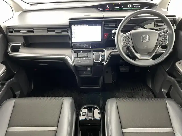 ホンダ ステップワゴン スパーダ eHEV G EXホンダS 福島県 2021(令3)年 2.1万km プラチナホワイトパール ホンダセンシング/・衝突軽減ブレーキ/・路外逸脱抑制/・アダプティブクルーズコントロール/・誤発進抑制機能/・先行車お知らせ/純正10型ナビ/・フルセグTV/・BT.SD.CD/DVD.AM/FM/全周囲カメラ/両側パワースライドドア/ドライブレコーダー（前後）/ハーフレザーシート/シートヒーター(D/N)/純正AW/革巻きステアリング/プッシュスタート/LEDヘッドライト/LEDフォグ/純正フロアマット
