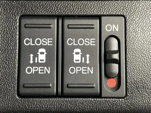 ホンダ ステップワゴン スパーダ eHEV G EXホンダS 福島県 2021(令3)年 2.1万km プラチナホワイトパール ホンダセンシング/・衝突軽減ブレーキ/・路外逸脱抑制/・アダプティブクルーズコントロール/・誤発進抑制機能/・先行車お知らせ/純正10型ナビ/・フルセグTV/・BT.SD.CD/DVD.AM/FM/全周囲カメラ/両側パワースライドドア/ドライブレコーダー（前後）/ハーフレザーシート/シートヒーター(D/N)/純正AW/革巻きステアリング/プッシュスタート/LEDヘッドライト/LEDフォグ/純正フロアマット