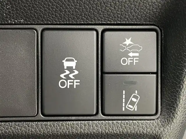 ホンダ ステップワゴン スパーダ eHEV G EXホンダS 福島県 2021(令3)年 2.1万km プラチナホワイトパール ホンダセンシング/・衝突軽減ブレーキ/・路外逸脱抑制/・アダプティブクルーズコントロール/・誤発進抑制機能/・先行車お知らせ/純正10型ナビ/・フルセグTV/・BT.SD.CD/DVD.AM/FM/全周囲カメラ/両側パワースライドドア/ドライブレコーダー（前後）/ハーフレザーシート/シートヒーター(D/N)/純正AW/革巻きステアリング/プッシュスタート/LEDヘッドライト/LEDフォグ/純正フロアマット