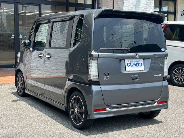 ホンダ Ｎ ＢＯＸ モデューロ X G ターボP 高知県 2014(平26)年 6.8万km ポリッシュドメタルメタリック (株)IDOMが運営する【じしゃロン高知店】の自社ローン専用車両になります。こちらは現金またはオートローンご利用時の価格です。自社ローンご希望の方は別途その旨お申付け下さい