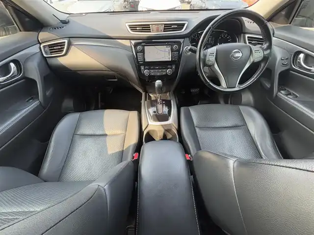 日産 エクストレイル 20X ブラック エクストリーマーX 福岡県 2015(平27)年 8.7万km ダイヤモンドブラック 純正ナビ(QY73-91NE)/(CD・DVD/Bluetooth/TV)/純正ビルトインETC/衝突被害軽減ブレーキ/クルーズコントロール/レーンキープアシスト/オートライト/4WD/ダウンヒルアシストコントロール/サンルーフ/純正17インチアルミホイール/合成皮革シート/前席シートヒーター/スマートキー