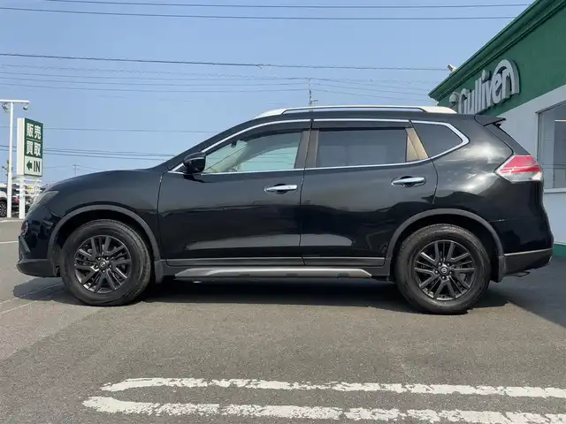 日産 エクストレイル 20X ブラック エクストリーマーX 福岡県 2015(平27)年 8.7万km ダイヤモンドブラック 純正ナビ(QY73-91NE)/(CD・DVD/Bluetooth/TV)/純正ビルトインETC/衝突被害軽減ブレーキ/クルーズコントロール/レーンキープアシスト/オートライト/4WD/ダウンヒルアシストコントロール/サンルーフ/純正17インチアルミホイール/合成皮革シート/前席シートヒーター/スマートキー
