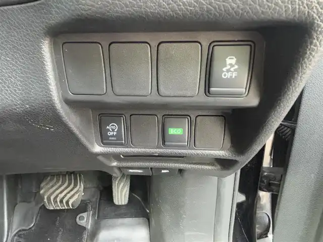 日産 エクストレイル 20X ブラック エクストリーマーX 福岡県 2015(平27)年 8.7万km ダイヤモンドブラック 純正ナビ(QY73-91NE)/(CD・DVD/Bluetooth/TV)/純正ビルトインETC/衝突被害軽減ブレーキ/クルーズコントロール/レーンキープアシスト/オートライト/4WD/ダウンヒルアシストコントロール/サンルーフ/純正17インチアルミホイール/合成皮革シート/前席シートヒーター/スマートキー