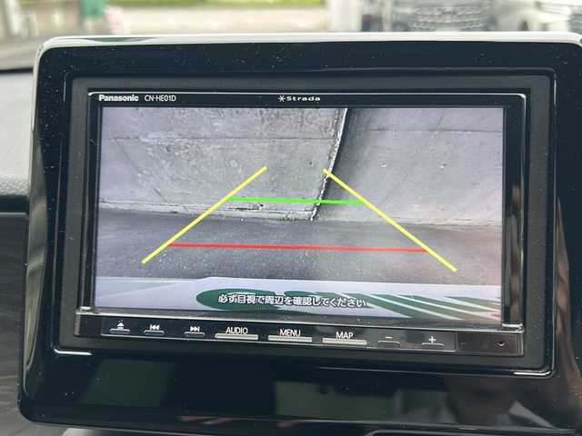 ホンダ Ｎ ＯＮＥ プレミアム 愛知県 2022(令4)年 4.1万km プラチナホワイトパール 社外ナビ/フルセグTV・CD・DVD・SD・Bluetooth/バックカメラ/ホンダセンシング/路外逸脱抑制システム/パーキングセンサーシステム/ビークルスタビリティアシスト/アクティブクルーズコントロール/レーンキーピングアシスト/電子制御パーキングブレーキ/前席シートヒーター/オートブレーキホールド/LEDヘッドライト(オートライト)/LEDフォグランプ/ステアリングスイッチ/充電用USBジャック（急速充電対応タイプ2個＋ギャザズ ナビゲーション接続用USBジャック1個）/ビルドインETC/コムテック製前後ドライブレコーダー/スマートキー/プッシュスタート/純正フロアマット/保証書/取扱説明書/スペアスマートキー