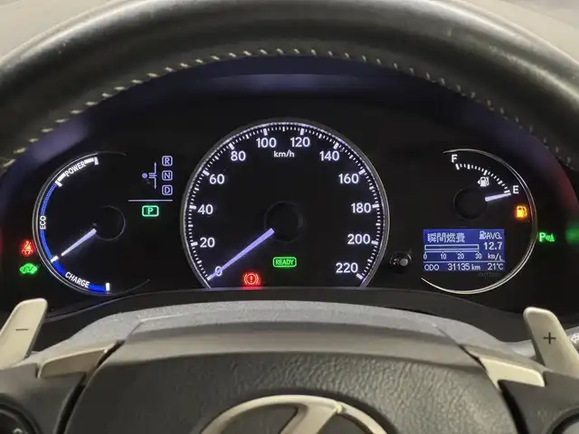 レクサス ＣＴ 200h バージョンC 三重県 2014(平26)年 3.2万km レッドマイカクリスタルシャイン ハイブリッド/FF/MTモード付インパネCVT/純正 7インチナビ/（AM/FM/CD/DVD/Blu-ray/SD/SDREC/USB/VTR/AUX）/バックガイドモニター/ドドライブレコーダー 前方/ビルトイン ETC/安全/・【OP】プリクラッシュセーフティ［PCS］/・【OP】レーダークルコン/・【OP】クリアランスソナー＆バックソナー/・ABS/装備/・【OP】L-texシート（合皮：運転席ポジションメモリー付）/・【OP】寒冷地仕様（ウインドシールドデアイサー、リヤフォグランプ、ヘッドランプクリーナー等）/・シートヒーター（D/N）/・パワーシート（D8way/N4way）/・左右独立オートエアコン/・【OP】215/45R17タイヤ＆純正17inAW/・【OP】LEDヘッドランプ＋クリアランスランプ/・【OP】LEDフロントフォグランプ/・自動防眩ルームミラー/・車両接近通報装置/・電動コーナーポール/・保/取/ナビ取/・プッシュスタート/・スマートキーx1