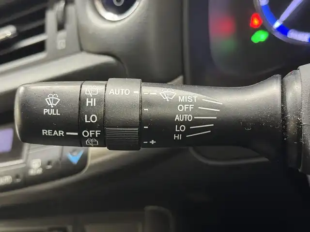 レクサス ＣＴ 200h バージョンC 三重県 2014(平26)年 3.2万km レッドマイカクリスタルシャイン ハイブリッド/FF/MTモード付インパネCVT/純正 7インチナビ/（AM/FM/CD/DVD/Blu-ray/SD/SDREC/USB/VTR/AUX）/バックガイドモニター/ドドライブレコーダー 前方/ビルトイン ETC/安全/・【OP】プリクラッシュセーフティ［PCS］/・【OP】レーダークルコン/・【OP】クリアランスソナー＆バックソナー/・ABS/装備/・【OP】L-texシート（合皮：運転席ポジションメモリー付）/・【OP】寒冷地仕様（ウインドシールドデアイサー、リヤフォグランプ、ヘッドランプクリーナー等）/・シートヒーター（D/N）/・パワーシート（D8way/N4way）/・左右独立オートエアコン/・【OP】215/45R17タイヤ＆純正17inAW/・【OP】LEDヘッドランプ＋クリアランスランプ/・【OP】LEDフロントフォグランプ/・自動防眩ルームミラー/・車両接近通報装置/・電動コーナーポール/・保/取/ナビ取/・プッシュスタート/・スマートキーx1