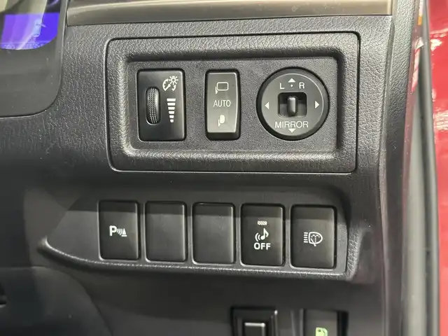 レクサス ＣＴ 200h バージョンC 三重県 2014(平26)年 3.2万km レッドマイカクリスタルシャイン ハイブリッド/FF/MTモード付インパネCVT/純正 7インチナビ/（AM/FM/CD/DVD/Blu-ray/SD/SDREC/USB/VTR/AUX）/バックガイドモニター/ドドライブレコーダー 前方/ビルトイン ETC/安全/・【OP】プリクラッシュセーフティ［PCS］/・【OP】レーダークルコン/・【OP】クリアランスソナー＆バックソナー/・ABS/装備/・【OP】L-texシート（合皮：運転席ポジションメモリー付）/・【OP】寒冷地仕様（ウインドシールドデアイサー、リヤフォグランプ、ヘッドランプクリーナー等）/・シートヒーター（D/N）/・パワーシート（D8way/N4way）/・左右独立オートエアコン/・【OP】215/45R17タイヤ＆純正17inAW/・【OP】LEDヘッドランプ＋クリアランスランプ/・【OP】LEDフロントフォグランプ/・自動防眩ルームミラー/・車両接近通報装置/・電動コーナーポール/・保/取/ナビ取/・プッシュスタート/・スマートキーx1