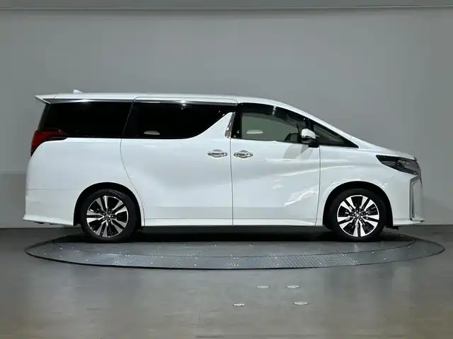 トヨタ アルファード S Cパッケージ 愛媛県 2022(令4)年 1.5万km ホワイトパールクリスタルシャイン 純正ナビ純正フリップダウンモニターツインサンルーフレーダークルーズクルーズコントロールカープレイバックカメラBSMフルセグTV三眼LEDエアーシートシートヒーター両側パワスラパワーバックドアＰＣＳクリアランスソナーレーンキープアシストフルセグTVカープレイアンドロイドオートシーケンシャルウィンカーステアリングヒータートヨタセーフティセンスワンオーナー ETC