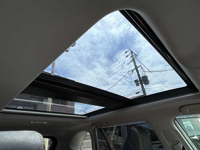 トヨタ ＲＡＶ４ アドベンチャー 福岡県 2021(令3)年 4.5万km アーバンカーキ ワンオーナー/パノラマルーフ/純正9インチディスプレイオーディオ/　（AM/FM/Bluetooth/Miracast）/バックカメラ/トヨタセーフティーセンス/・プリクラッシュセーフティ/・レーントレーシングアシスト/・オートマチックハイビーム/・ロードサインアシスト/・レーダークルーズコントロール/・先行車発進告知機能/横滑り防止機能/オートライト/ブラインドスポッドモニター/コナーセンサー/クリアランスソナー/ダウンヒルアシストコントロールシステム/純正19インチアルミホイール/ルーフレール/黒色レザーシート/黒/オレンジシートカバー/パワーシート（D席）/ビルトインETC/KENWOOD製　前後方向ドライブレコーダー【DRV-MR450】/コムテック製　レーダー探知機【ZERO 307LV】/トランクマット/プッシュスタート/電格ウインカーミラー/ドアバイザー/盗難防止装置/電源ソケット×2/USB端子×5/純正フロアマット/スペアキー×1/保証書/取扱説明書/ナビ取扱説明書