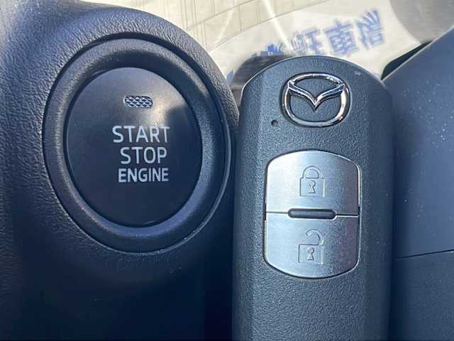 マツダ ＣＸ－５ XD 山口県 2013(平25)年 2.1万km クリスタルホワイトパールマイカ (株)IDOMが運営する【じしゃロン宇部店】の自社ローン専用車両になります。こちらは現金またはオートローンご利用時の価格です。自社ローンご希望の方は別途その旨お申付け下さい。/社外ナビ/Ｂｌｕｅｔｏｏｔｈ接続/サイドモニター・バックモニター/ＥＴＣ/セーフティクルーズパッケージ/ディスチャージパッケージ/プッシュスタート/トランクマット/クルーズコントロール/RVM/純正19インチAW