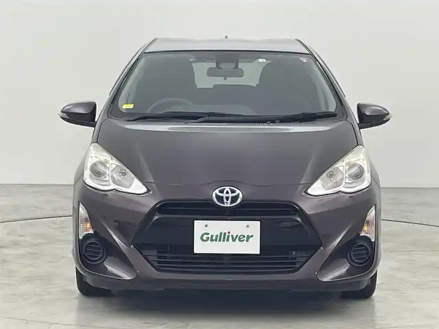 トヨタ アクア S スタイルブラック 福岡県 2016(平28)年 5.1万km ディープアメジストマイカメタリック 純正ＳＤナビ（Ｂｌｕｅｔｏｏｔｈ，ＴＶ）　/バックカメラ　/トヨタセーフティセンス　/衝突軽減ブレーキ　/レーンキープ　/オートマチックハイビーム　/プッシュスタート　/電動格納式ドアミラー　/ステアリングリモコン