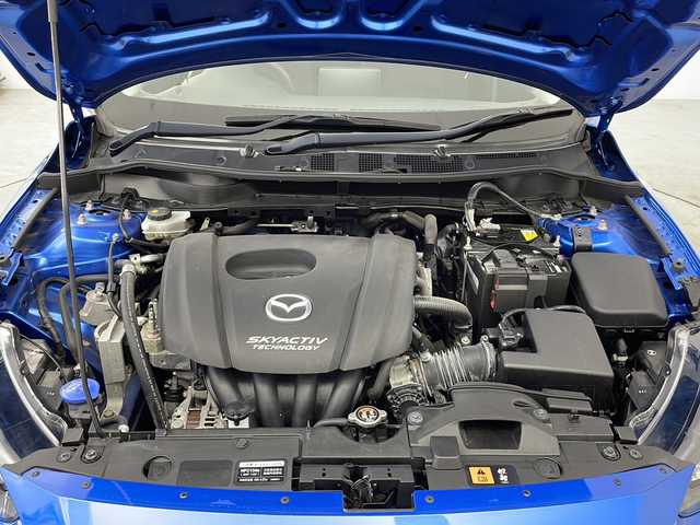 マツダ デミオ 13S 千葉県 2018(平30)年 3.1万km ダイナミックブルーマイカ 禁煙車/ワンオーナー/i-ACTIVSENSE/・スマートシティーブレーキサポート/・BSM/・車線逸脱警報システム/・パーキングセンサー/マツダコネクト/Bluetooth/CD/DVD/AUX/フルセグ/アラウンドビューモニター/純正フロアマット/LEDオートライト/シートヒーター/オートエアコン/アイドリングストップ/USBポート/プッシュスタート/スマートキー/取扱説明書/保証書