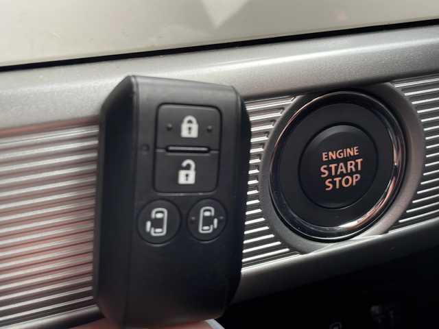 スズキ スペーシア HYBRID X 山口県 2021(令3)年 4万km アーバンブラウンパールメタリック 社外ナビ【KENWOOD：MDV-S708W】/・フルセグテレビ/・Bluetooth機能/・AM/FMラジオ/・CD・DVD再生/・iPod接続/・USB入力端子/・マルチAVブラウザ/・内蔵メモリ/・SAMRTUSEN/・SD再生/両側パワースライドドア/フルフラット/スマートキー/プッシュスタート/運転席シートヒーター/デュアルカメラブレーキサポート/コーナーセンサー/横滑り防止装置/車線逸脱警報機能/セーフティサポート/アイドリングストップ