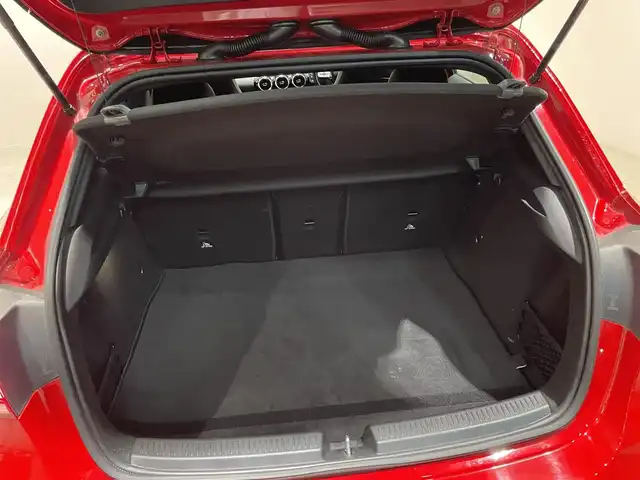 メルセデス・ベンツ Ｍ・ベンツ Ａ２００ｄ AMGライン 愛知県 2019(令1)年 5.5万km ジュピターレッド ＭＢＵＸ　/フルセグＴＶ　/Ｂｌｕｅｔｏｏｔｈ　/バックカメラ　/ＵＳＢ　/ハーフレザー　/シートヒーター/ＡＣＣ　/ＬＫＡ　/ＬＤＷ　/ＢＳＭ　/ワイヤレスチャージ　/コーナーセンサー　/ドライブレコーダー　/ＥＴＣ２．０/プッシュスタート/ウィンカーミラー/アイドリングストップ