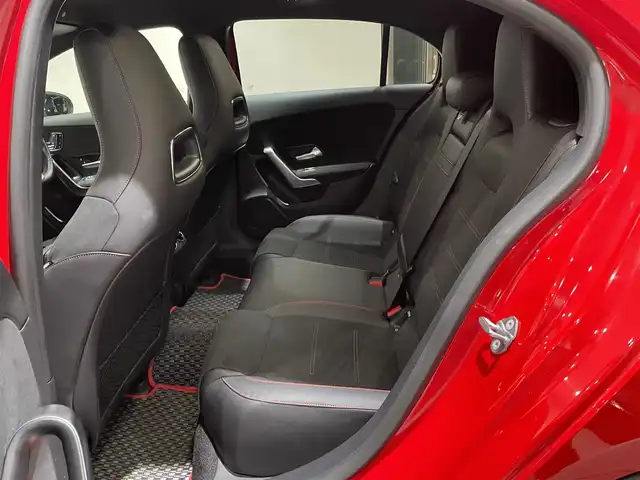 メルセデス・ベンツ Ｍ・ベンツ Ａ２００ｄ AMGライン 愛知県 2019(令1)年 5.5万km ジュピターレッド ＭＢＵＸ　/フルセグＴＶ　/Ｂｌｕｅｔｏｏｔｈ　/バックカメラ　/ＵＳＢ　/ハーフレザー　/シートヒーター/ＡＣＣ　/ＬＫＡ　/ＬＤＷ　/ＢＳＭ　/ワイヤレスチャージ　/コーナーセンサー　/ドライブレコーダー　/ＥＴＣ２．０/プッシュスタート/ウィンカーミラー/アイドリングストップ