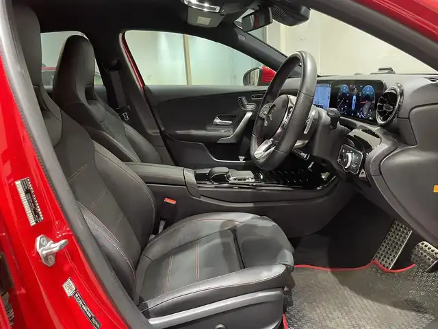 メルセデス・ベンツ Ｍ・ベンツ Ａ２００ｄ AMGライン 愛知県 2019(令1)年 5.5万km ジュピターレッド ＭＢＵＸ　/フルセグＴＶ　/Ｂｌｕｅｔｏｏｔｈ　/バックカメラ　/ＵＳＢ　/ハーフレザー　/シートヒーター/ＡＣＣ　/ＬＫＡ　/ＬＤＷ　/ＢＳＭ　/ワイヤレスチャージ　/コーナーセンサー　/ドライブレコーダー　/ＥＴＣ２．０/プッシュスタート/ウィンカーミラー/アイドリングストップ