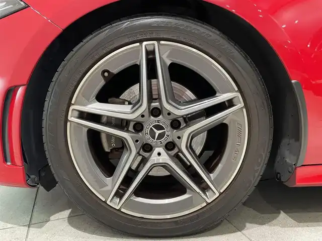 メルセデス・ベンツ Ｍ・ベンツ Ａ２００ｄ AMGライン 愛知県 2019(令1)年 5.5万km ジュピターレッド ＭＢＵＸ　/フルセグＴＶ　/Ｂｌｕｅｔｏｏｔｈ　/バックカメラ　/ＵＳＢ　/ハーフレザー　/シートヒーター/ＡＣＣ　/ＬＫＡ　/ＬＤＷ　/ＢＳＭ　/ワイヤレスチャージ　/コーナーセンサー　/ドライブレコーダー　/ＥＴＣ２．０/プッシュスタート/ウィンカーミラー/アイドリングストップ