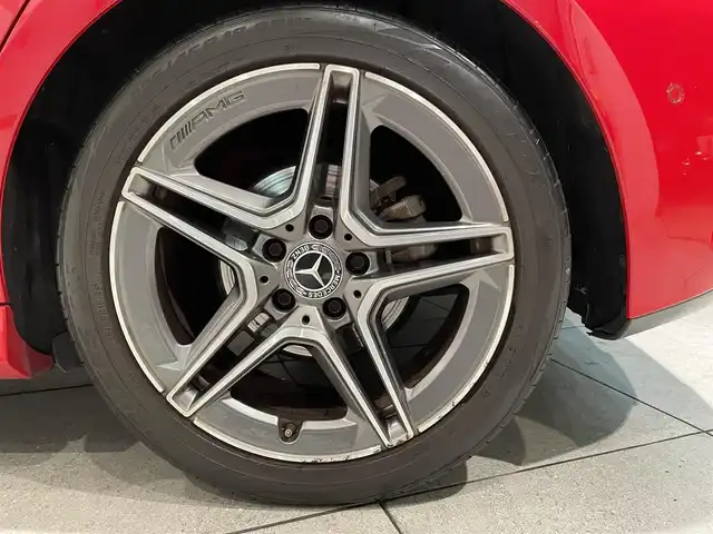 メルセデス・ベンツ Ｍ・ベンツ Ａ２００ｄ AMGライン 愛知県 2019(令1)年 5.5万km ジュピターレッド ＭＢＵＸ　/フルセグＴＶ　/Ｂｌｕｅｔｏｏｔｈ　/バックカメラ　/ＵＳＢ　/ハーフレザー　/シートヒーター/ＡＣＣ　/ＬＫＡ　/ＬＤＷ　/ＢＳＭ　/ワイヤレスチャージ　/コーナーセンサー　/ドライブレコーダー　/ＥＴＣ２．０/プッシュスタート/ウィンカーミラー/アイドリングストップ