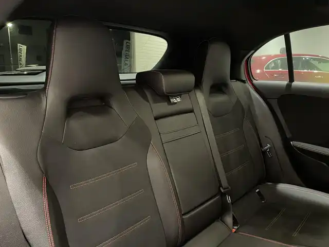 メルセデス・ベンツ Ｍ・ベンツ Ａ２００ｄ AMGライン 愛知県 2019(令1)年 5.5万km ジュピターレッド ＭＢＵＸ　/フルセグＴＶ　/Ｂｌｕｅｔｏｏｔｈ　/バックカメラ　/ＵＳＢ　/ハーフレザー　/シートヒーター/ＡＣＣ　/ＬＫＡ　/ＬＤＷ　/ＢＳＭ　/ワイヤレスチャージ　/コーナーセンサー　/ドライブレコーダー　/ＥＴＣ２．０/プッシュスタート/ウィンカーミラー/アイドリングストップ