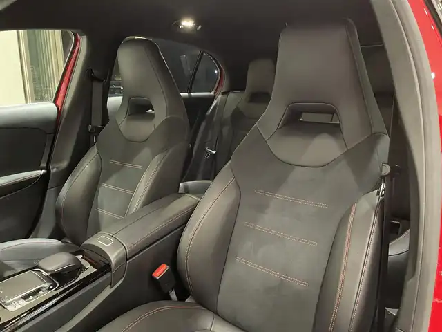 メルセデス・ベンツ Ｍ・ベンツ Ａ２００ｄ AMGライン 愛知県 2019(令1)年 5.5万km ジュピターレッド ＭＢＵＸ　/フルセグＴＶ　/Ｂｌｕｅｔｏｏｔｈ　/バックカメラ　/ＵＳＢ　/ハーフレザー　/シートヒーター/ＡＣＣ　/ＬＫＡ　/ＬＤＷ　/ＢＳＭ　/ワイヤレスチャージ　/コーナーセンサー　/ドライブレコーダー　/ＥＴＣ２．０/プッシュスタート/ウィンカーミラー/アイドリングストップ