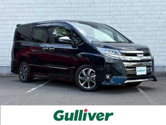 トヨタ ノア Si ダブルバイビーⅢ 大阪府 2020(令2)年 3万km ブラッキッシュアゲハガラスフレーク 純正10型ナビ/バックカメラ/フルセグ/プリクラッシュセーフティ/クルーズコントロール/クリアランスソナー/両側パワースライドドア/ドライブレコーダー/ビルトインETC2.0/ハーフレザーシート/LEDヘッドライト/純正アルミホイール/スマートキー×2