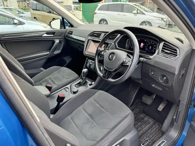 フォルクスワーゲン ティグアン TDI 4モーション ハイライン 埼玉県 2019(令1)年 6.6万km 青Ｍ 純正ナビ/フルセグTV/FM/AM/BT/App Connect、Android Auto、Mirror Link/純正ドラレコ前後/ビルトインETC2.0/バックカメラ/全周囲カメラ/クルーズコントロール 追従機能あり/レーンキープ/パワーバックドア/MT機能付きAT/パドルシフト/パーキングアシスト/シートヒーター(前席、後席)/社外ルーフBOX/レール（THULE）/サマータイヤ（Continental） タイヤのみ/全席オートPW/ステアリングリモコン/プッシュスタート/モード切替（エコ/ノーマル/スポーツ/雪/オフロード）/USB×3(前席×2、後席×1)/シガソケ12V/オートライト/スマートキー×2