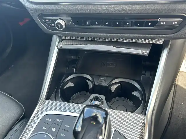 ＢＭＷ ３２０ｄ xDrive ツーリング Mスポーツ 滋賀県 2021(令3)年 4.3万km 白 ACC/360°カメラ/ハーフレザーシート/パワーシート（D/N）/シートヒーター（D/N）/メモリー付パワーシート（D）/LEDヘッドライト/オートライト/パワーテールゲート/ミラーETC