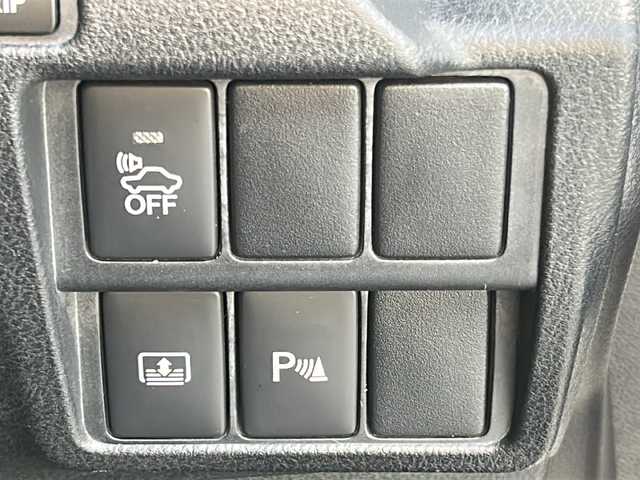 レクサス ＩＳ 300h バージョンL 広島県 2014(平26)年 8.8万km ホワイトパールクリスタルシャイン 禁煙/純正ナビ/CD/DVD/DTV/Bluetooth/Blu-ray/バックカメラ/クルーズコントロール/黒革シート/シートヒーター/シートベンチレーション/パワーシート/メモリーシート/クリアランスソナー/LEDオートライト/ビルトインETC/ステアリングスイッチ/パドルシフト/純正フロアマット/スマートキー/プッシュスタート