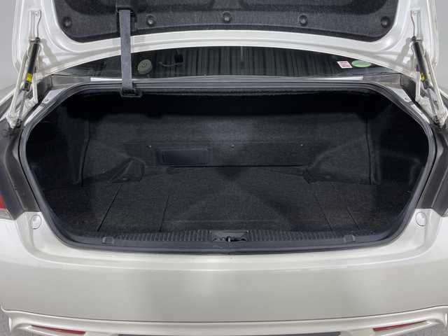 トヨタ クラウン ハイブリッド アスリートS 神奈川県 2013(平25)年 8.8万km ホワイトパールクリスタルシャイン TRDフルスポイラー/純正メーカーHDDナビゲーション/フルセグ　CD DVD　USB　Bluetooth　AM FM/バックカメラ/クルーズコントロール/前席シートヒーター/パワーシート/革巻きステアリング/ステアリングヒーター/ナノイー/SPORT/NOMAL/ECOモード/純正ビルトインETC/プッシュスタート/スマートキー/RAYS20インチアルミホイール/LEDヘッドランプ/フロントフォグランプ/オートライト/スペアキー