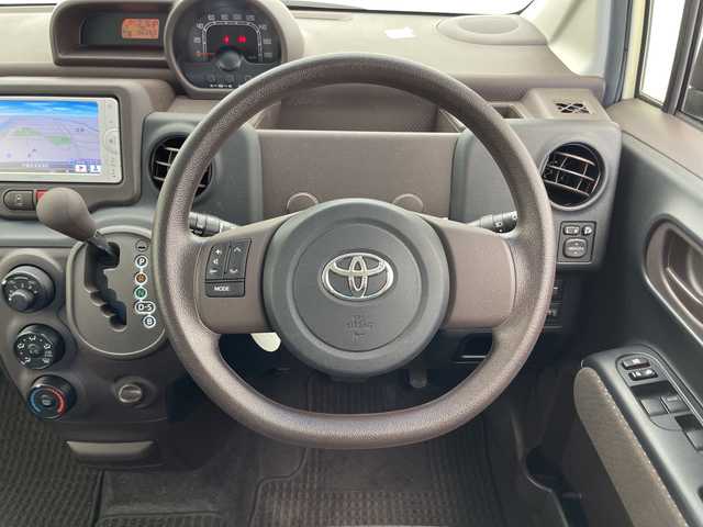 トヨタ ポルテ X 千葉県 2013(平25)年 3.6万km クリームベージュ 純正7インチナビ（NSCP-W62）/　（Bluetooth/CD/TV）/バックカメラ/アイドリングストップ/スタートボタン/パワーステアリング/ステアリングスイッチ/片側パワースライドドア/純正フロアマット/電格ミラー/ドアバイザー/フォグランプ