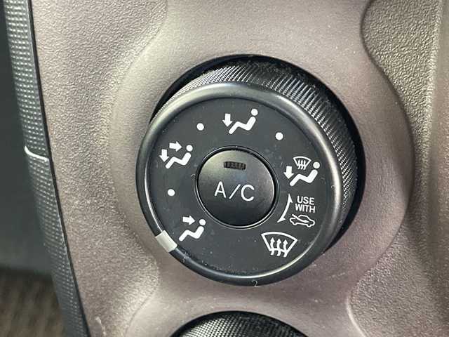 トヨタ ポルテ X 千葉県 2013(平25)年 3.6万km クリームベージュ 純正7インチナビ（NSCP-W62）/　（Bluetooth/CD/TV）/バックカメラ/アイドリングストップ/スタートボタン/パワーステアリング/ステアリングスイッチ/片側パワースライドドア/純正フロアマット/電格ミラー/ドアバイザー/フォグランプ