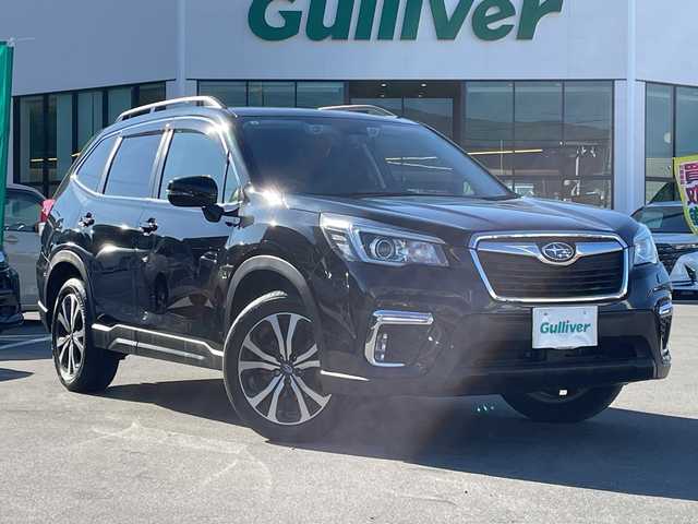 スバル フォレスター プレミアム 長野県 2019(令1)年 4.2万km クリスタルブラックシリカ ８インチ純正ナビ/(CN-FX800DFD)/Bluetooth Audio/ビルドインＥＴＣ/バックカメラ/フロント/サイドカメラ/追従クルーズコントロール/コーナーセンサー/電動リアゲート/ステアリングヒーター/ステアリングスイッチ/本革巻ステアリング/パドルシフト/デジタルインナーミラー/パワーシートＤ＋Ｎ席/シートヒーター（全席）/純正フロアマット/プッシュスタート/オートライト/フォグランプ/ドアバイザー/トノカバー/スマートキー/スペアキー×１/横滑り防止機能/盗難防止機能