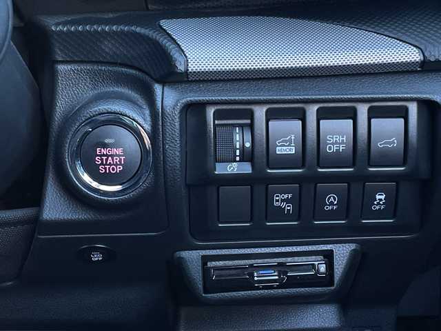 スバル フォレスター プレミアム 長野県 2019(令1)年 4.2万km クリスタルブラックシリカ ８インチ純正ナビ/(CN-FX800DFD)/Bluetooth Audio/ビルドインＥＴＣ/バックカメラ/フロント/サイドカメラ/追従クルーズコントロール/コーナーセンサー/電動リアゲート/ステアリングヒーター/ステアリングスイッチ/本革巻ステアリング/パドルシフト/デジタルインナーミラー/パワーシートＤ＋Ｎ席/シートヒーター（全席）/純正フロアマット/プッシュスタート/オートライト/フォグランプ/ドアバイザー/トノカバー/スマートキー/スペアキー×１/横滑り防止機能/盗難防止機能