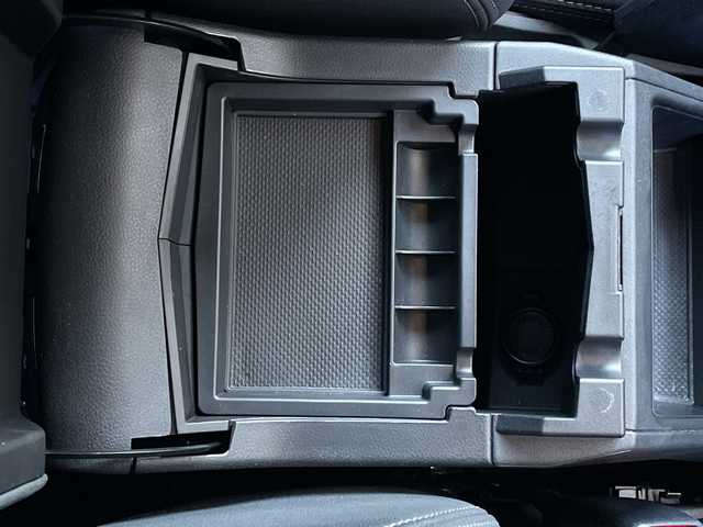 スバル フォレスター プレミアム 長野県 2019(令1)年 4.2万km クリスタルブラックシリカ ８インチ純正ナビ/(CN-FX800DFD)/Bluetooth Audio/ビルドインＥＴＣ/バックカメラ/フロント/サイドカメラ/追従クルーズコントロール/コーナーセンサー/電動リアゲート/ステアリングヒーター/ステアリングスイッチ/本革巻ステアリング/パドルシフト/デジタルインナーミラー/パワーシートＤ＋Ｎ席/シートヒーター（全席）/純正フロアマット/プッシュスタート/オートライト/フォグランプ/ドアバイザー/トノカバー/スマートキー/スペアキー×１/横滑り防止機能/盗難防止機能