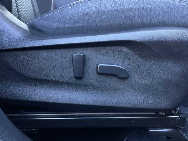 スバル フォレスター プレミアム 長野県 2019(令1)年 4.2万km クリスタルブラックシリカ ８インチ純正ナビ/(CN-FX800DFD)/Bluetooth Audio/ビルドインＥＴＣ/バックカメラ/フロント/サイドカメラ/追従クルーズコントロール/コーナーセンサー/電動リアゲート/ステアリングヒーター/ステアリングスイッチ/本革巻ステアリング/パドルシフト/デジタルインナーミラー/パワーシートＤ＋Ｎ席/シートヒーター（全席）/純正フロアマット/プッシュスタート/オートライト/フォグランプ/ドアバイザー/トノカバー/スマートキー/スペアキー×１/横滑り防止機能/盗難防止機能