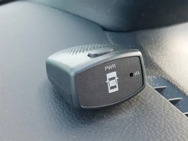 トヨタ エスクァイア Gi プレミアムパッケージ 東京都 2018(平30)年 3.5万km ホワイトパールクリスタルシャイン 純正10インチナビ(NSZN-Z66T)/【AM/FM/DISC/SD/TV/BT】/純正12インチフリップダウンモニター/ビルトインETC2.0/ドライブレコーダー/バックカメラ/クルーズコントロール/両側電動スライドドア/プリクラッシュセーフティ/レーンディパーチャーアラート/アイドリングストップ/ステアリングヒーター/シートヒーター/ハーフレザーシート/コーナーセンサー/LEDヘッドライト/フォグランプ/プッシュスタート/スマートキー/スペアキー×１