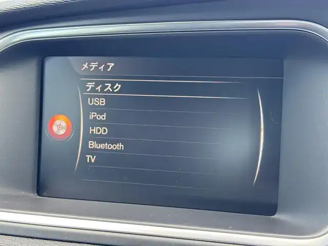ボルボ Ｖ４０ D4 インスクリプション 千葉県 2017(平29)年 3.9万km 白 ワンオーナー車/衝突軽減ブレーキ/レーンキープアシスト/ブラインドスポットモニター/純正ナビ/バックカメラ/Bluetooth/黒レザーシート/シートヒーター/ドライブレコーダー/社外レーダー/純正17インチAW/LEDライト/ETC/スマートキー/保証書・取説/スペアキー