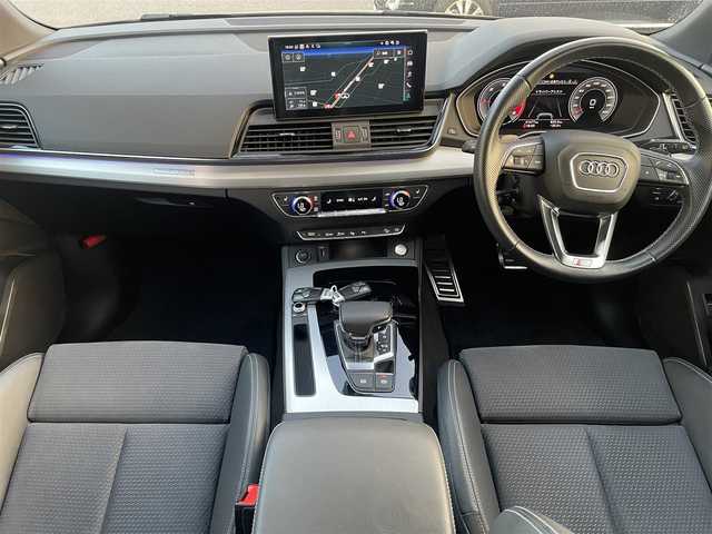 アウディ Ｑ５ 40TDIクワトロ Sライン 広島県 2021(令3)年 4.2万km ミトスブラックメタリック サンルーフ/バーチャルコックピット/ワンオーナー/純正ナビ/フルセグテレビ/Bluetooth/アイドリングストップ/ウィンカーミラー/クルーズコントロール（追従有り）/プッシュスタート/パワーバックドア/ETC2.0/オートライト/シートヒーター/純正前後ドラレコ/パワーシート（D/N席）