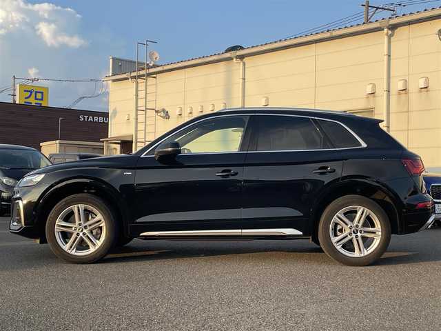 アウディ Ｑ５ 40TDIクワトロ Sライン 広島県 2021(令3)年 4.2万km ミトスブラックメタリック サンルーフ/バーチャルコックピット/ワンオーナー/純正ナビ/フルセグテレビ/Bluetooth/アイドリングストップ/ウィンカーミラー/クルーズコントロール（追従有り）/プッシュスタート/パワーバックドア/ETC2.0/オートライト/シートヒーター/純正前後ドラレコ/パワーシート（D/N席）